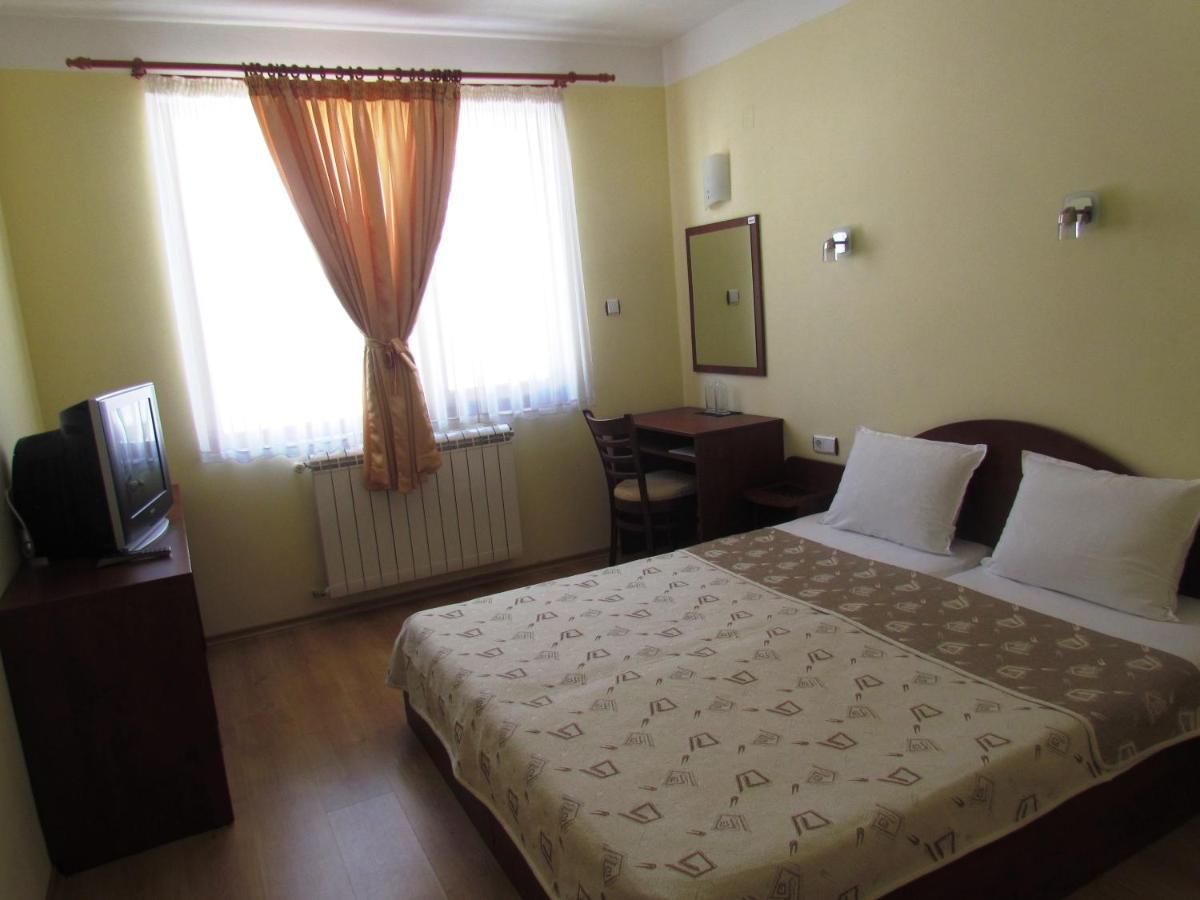 Boryka Family Hotel Asikoria Экстерьер фото
